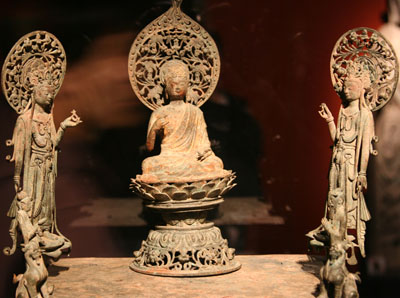 Bronze statues of Amitabha